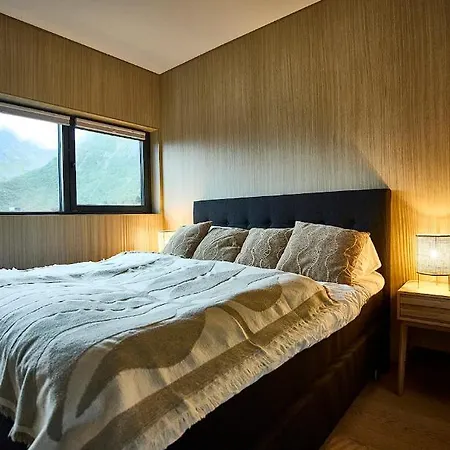 Holiday home Ny! Luksusbolig Naer Henningsvaer ! *